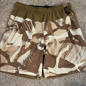 Nike brushstroke camo tan and brown shorts size large